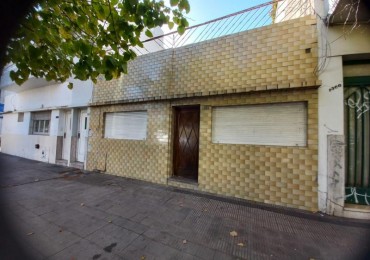Venta, Casa e 2 dormitorios, Calle 7 e 64 y 65, Zonificacion U/C2b